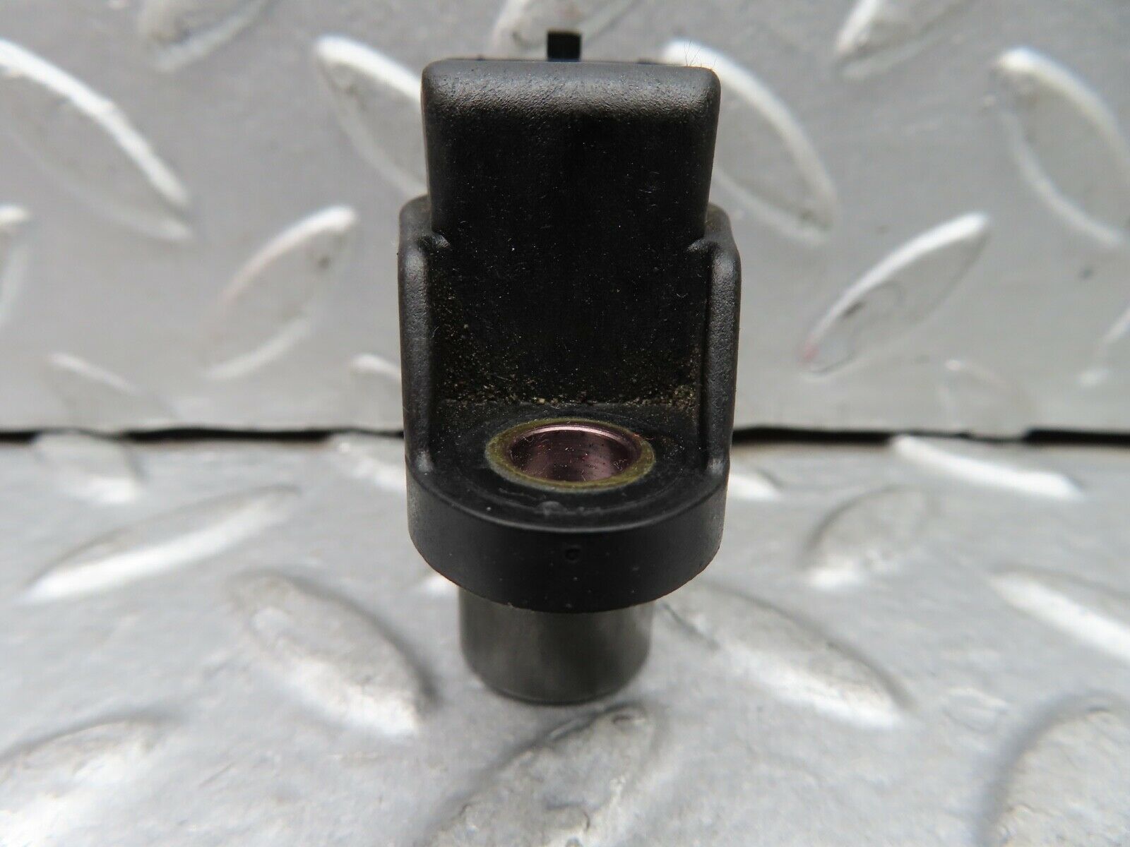 19677 Mercedes-Benz C140 CL420 Coupe Crankshaft Sensor 0232103012