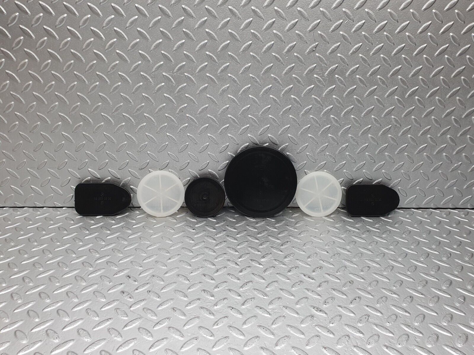 41002 Mercedes-Benz W126 300SE Trunk Boot Access Cover Panel Set 1156930030 11669010027 1269870145 1269870045