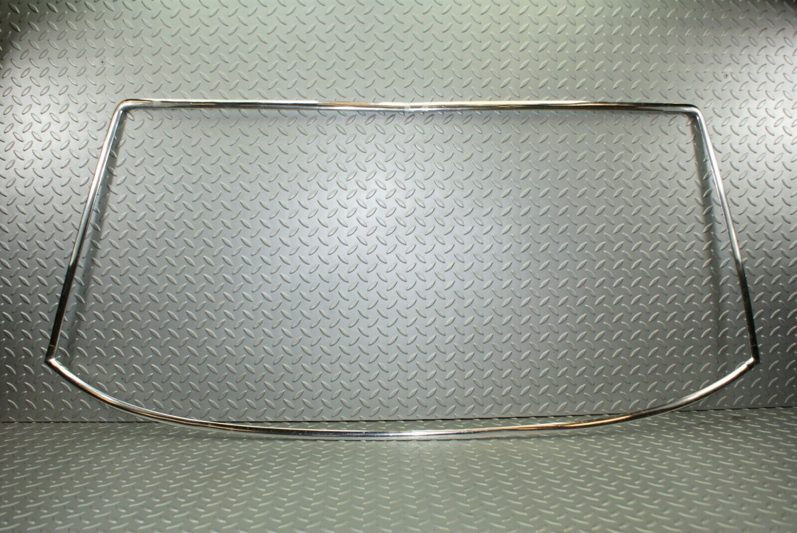 2922 Mercedes-Benz C123 280CE Coupe Front Windscreen Chrome Trim
