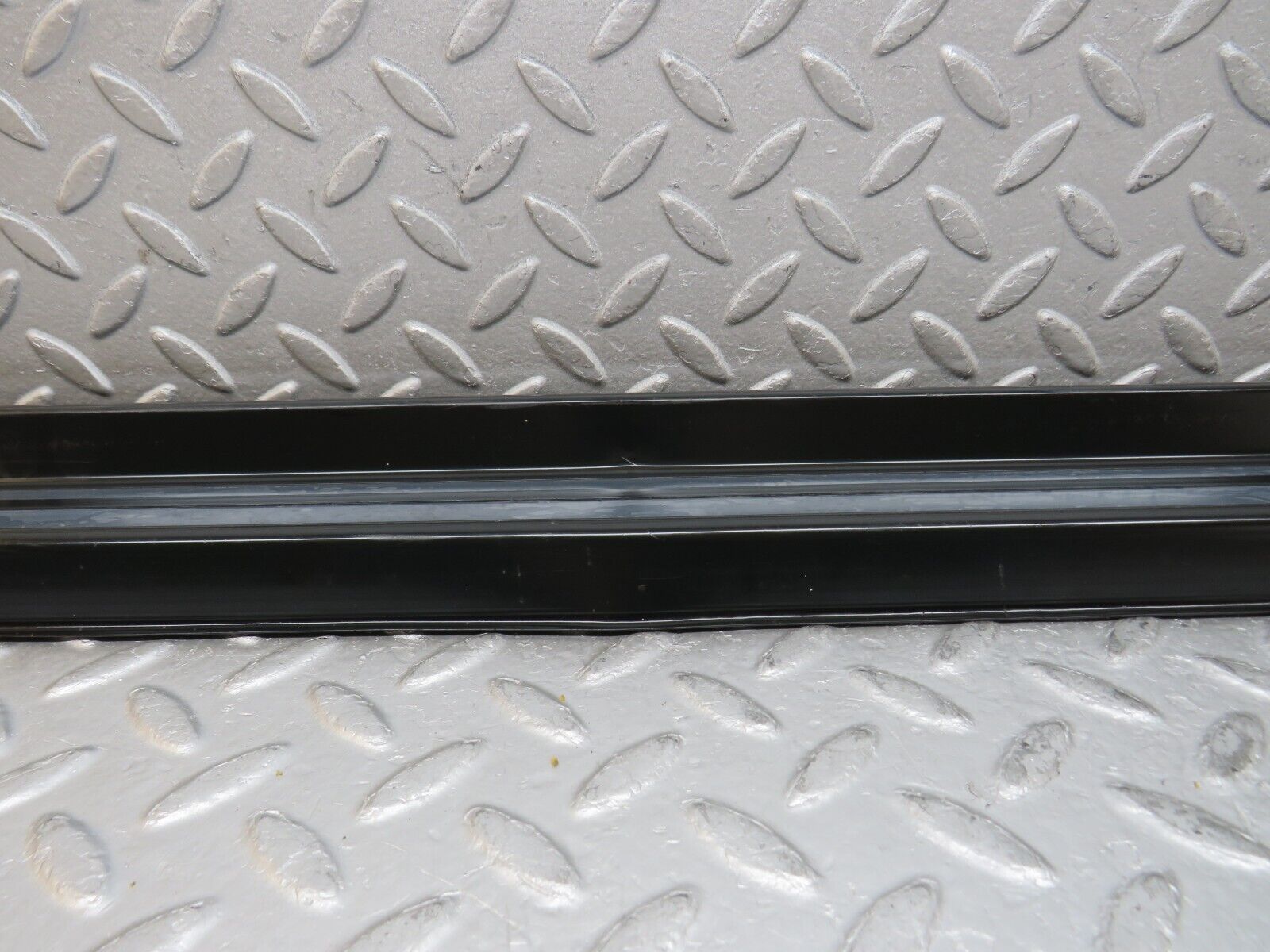 37868 Mercedes-Benz A124 320E Cabriolet Left Door Sill Trim Black