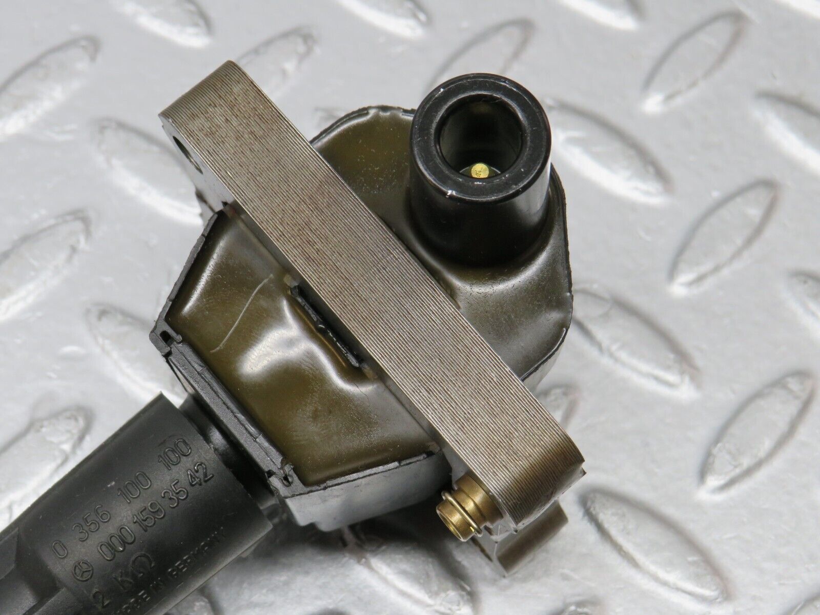 39494 Mercedes-Benz R129 320SL Coupe Ignition Coil 0001587003 0221506444 0001593542