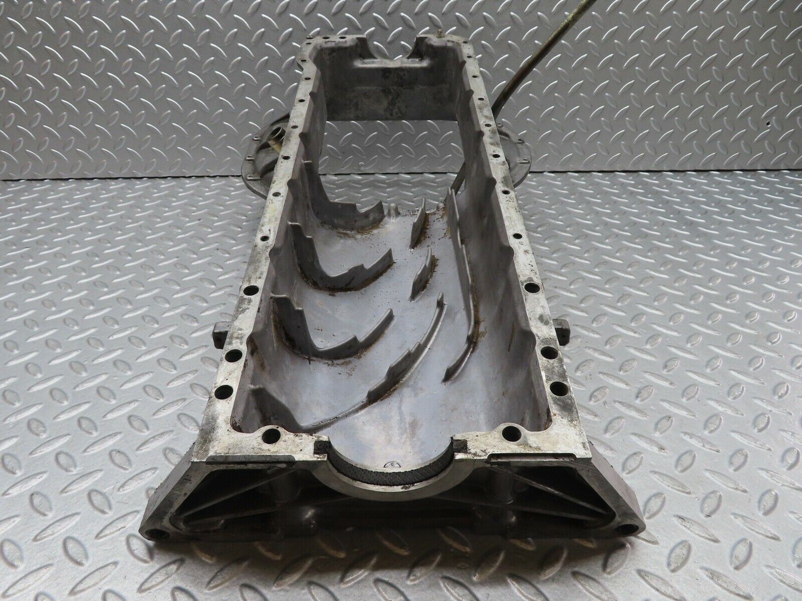 16991 Mercedes-Benz C123 280CE Coupe Oil Pan Oil Sump 1100140702