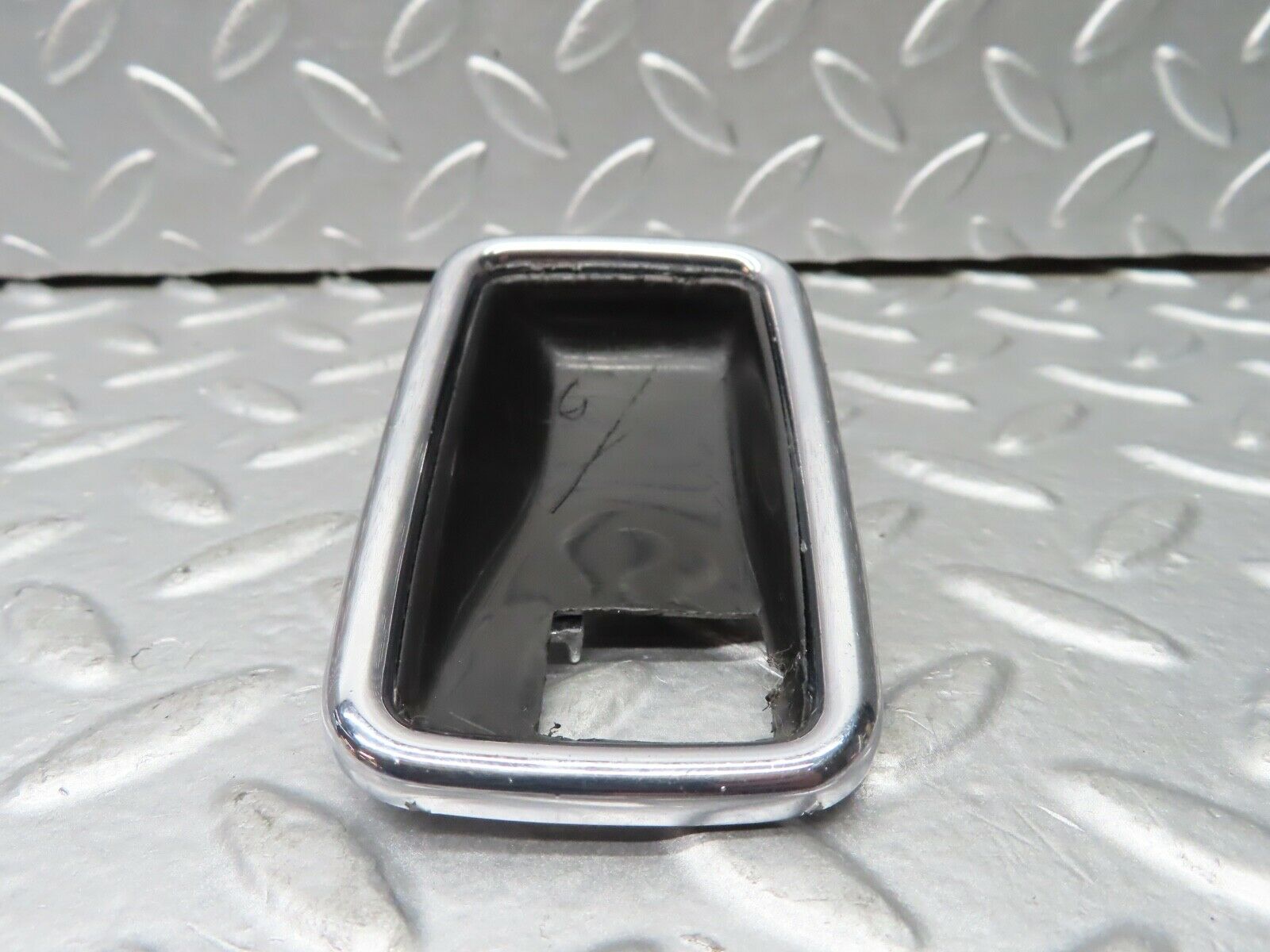 20815 Mercedes-Benz W114 250CE Coupe Chrome Frame For Door Opener 1087660511