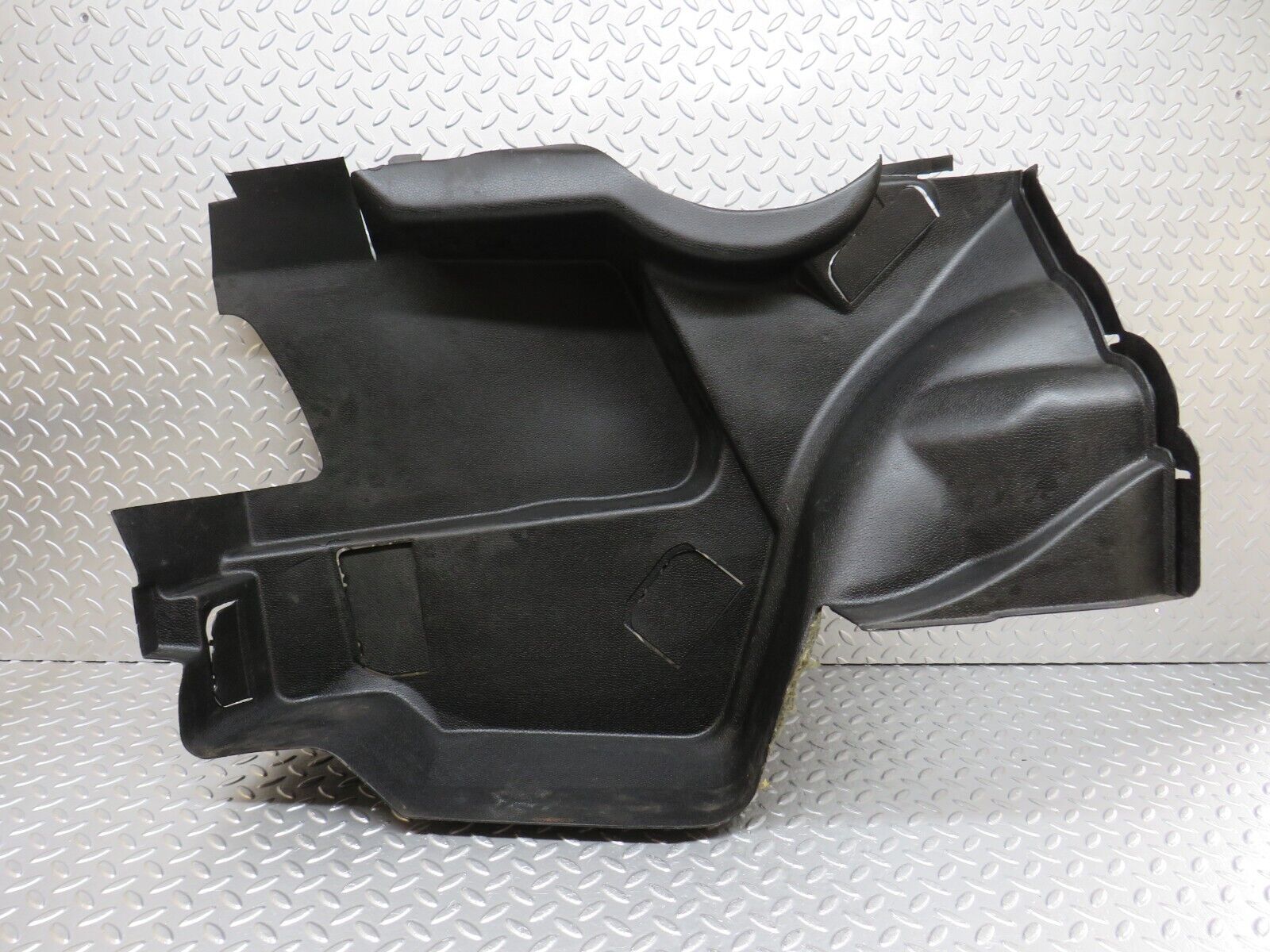 34033 Mercedes-Benz W124 260E Trunk Cover Panel Left 1246900730