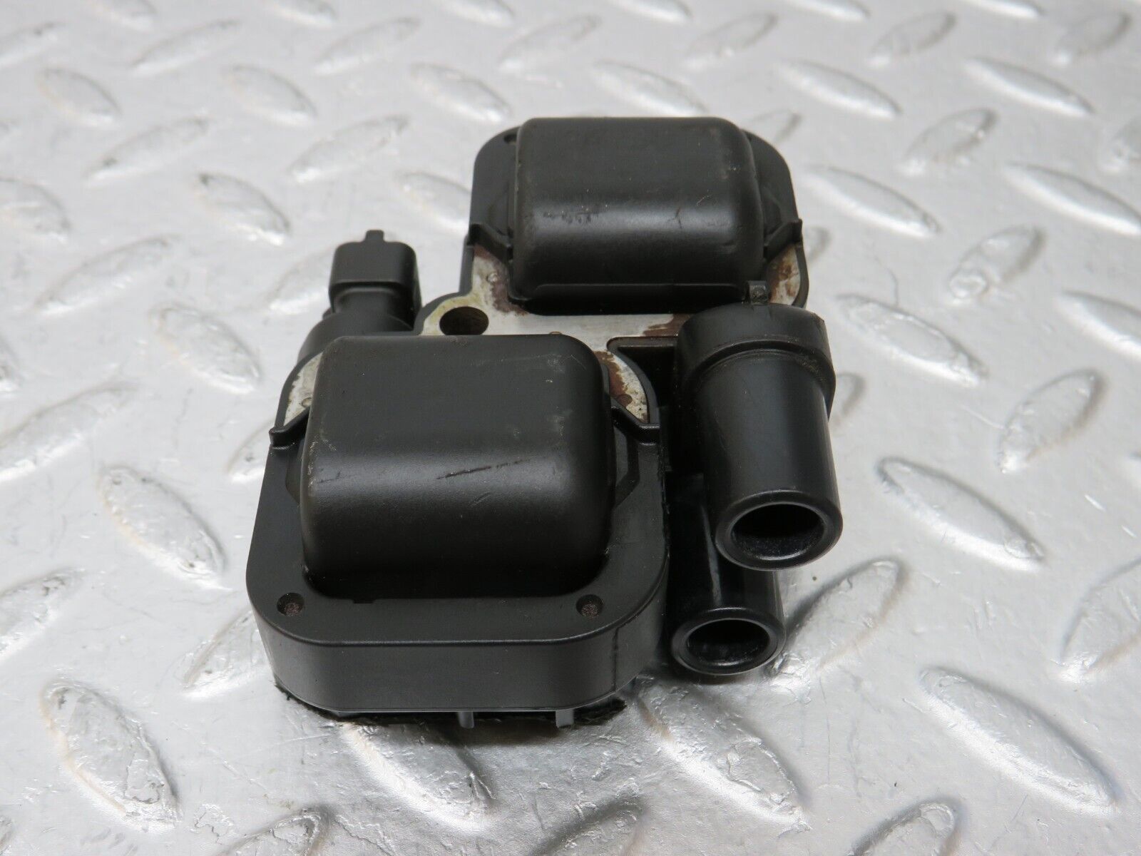 34918 Mercedes-Benz W210 320E Ignition Coil Bosch 0001587803 0221503035