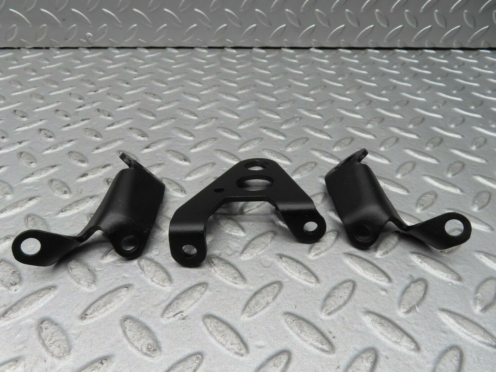 16700 Mercedes-Benz C107 380SLC Engine Lifting Eyes Hooks