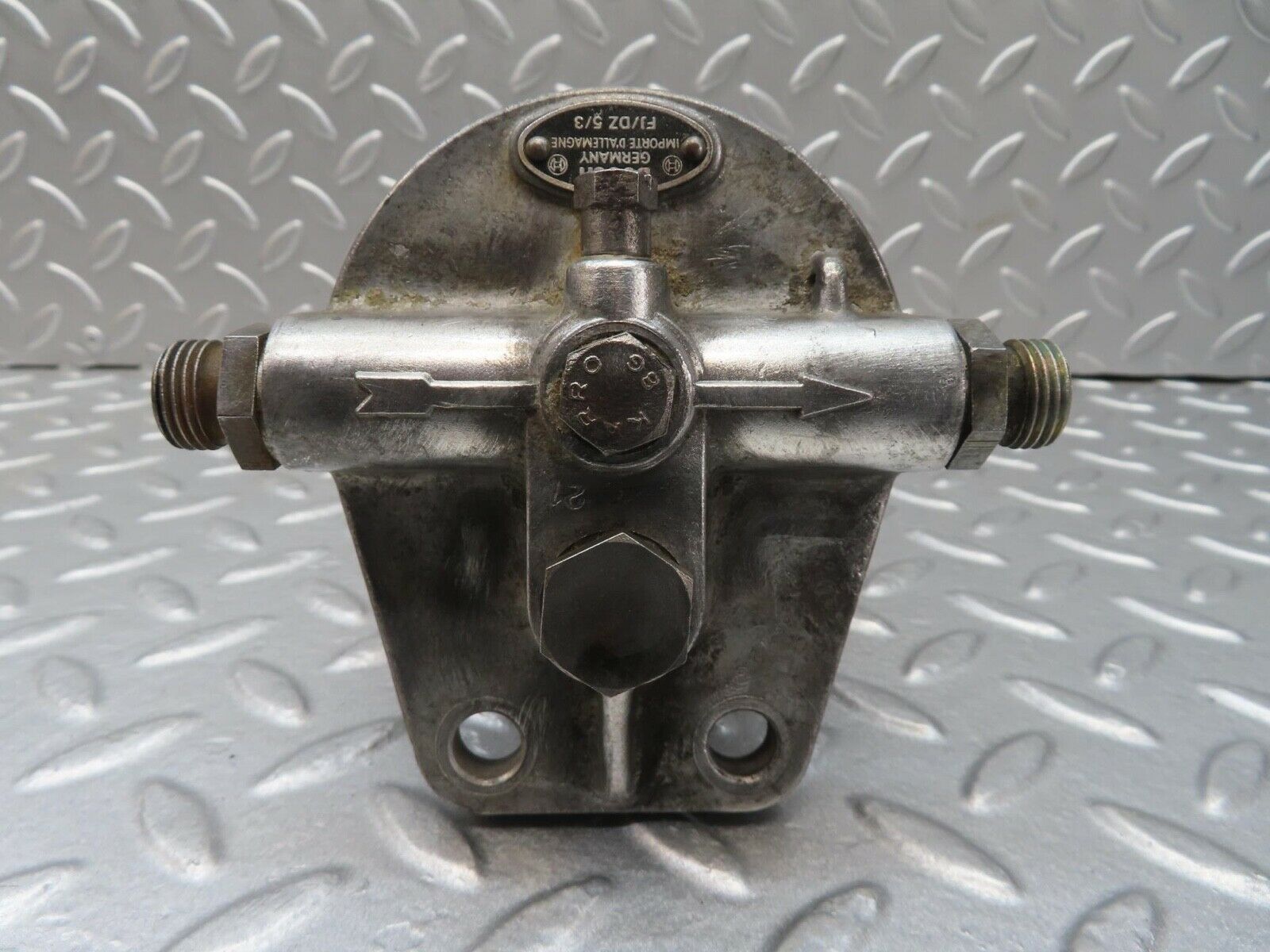 12811 Mercedes-Benz W111 220SE Fuel Filter Housing Bosch FJ/DZ/5/3