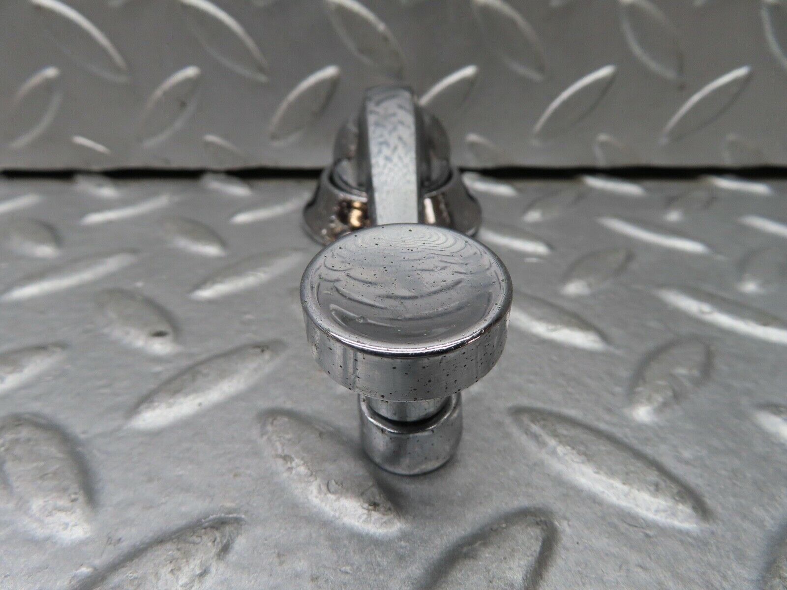 18582 Mercedes-Benz W120 W121 Ponton Window Lifter Crank Handle Chrome