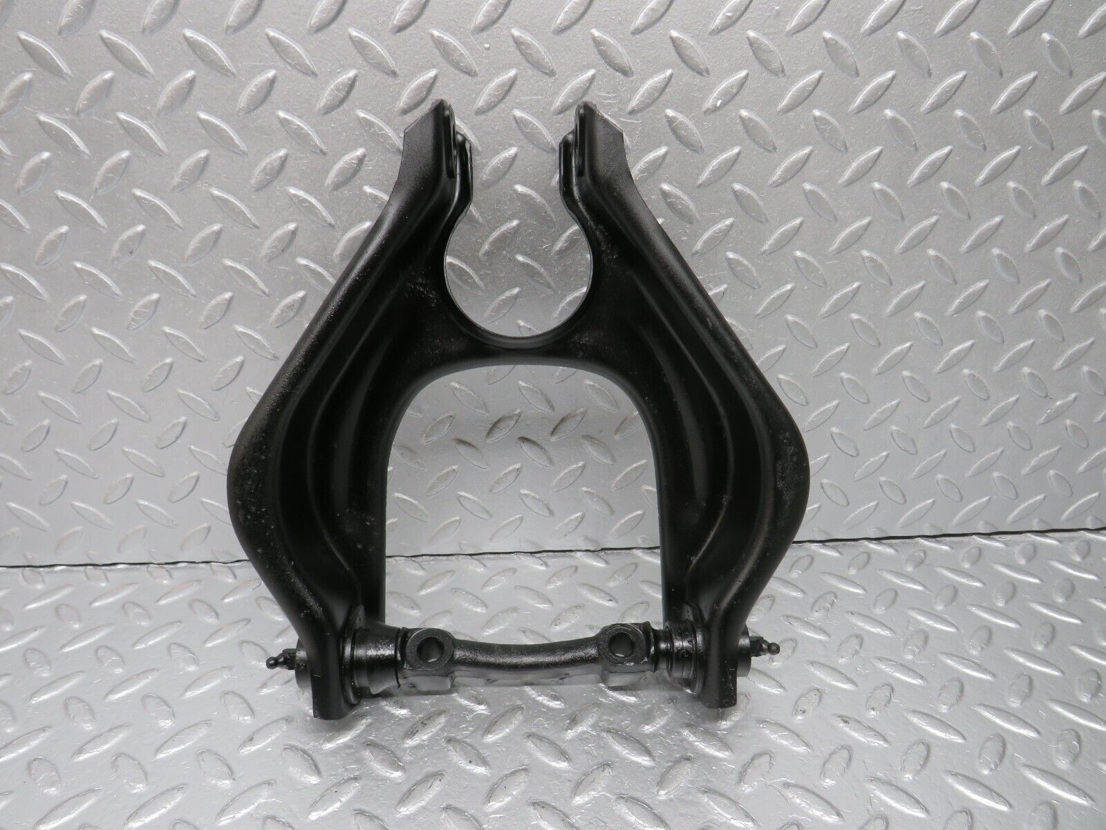 40388 Mercedes-Benz W110 230 Front Left Upper Control Arm