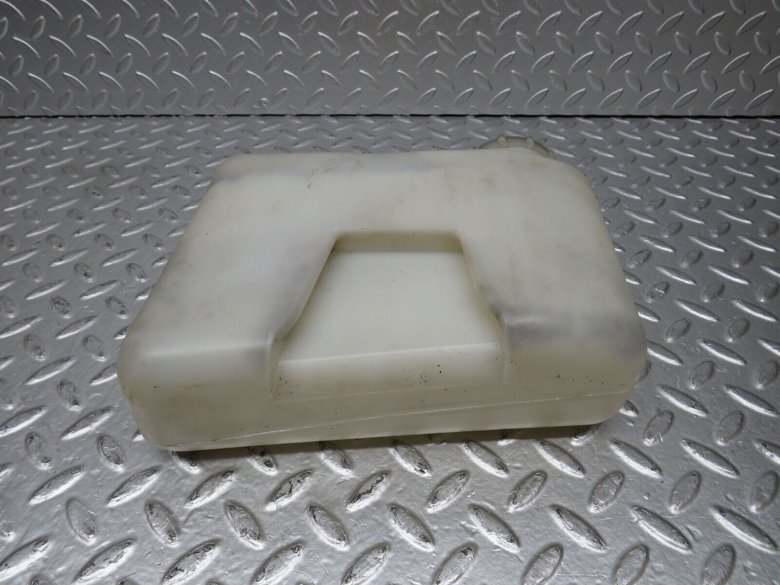 31299 Mercedes-Benz S124 220TE Rear Windscreen Washer Reservoir 1248600160