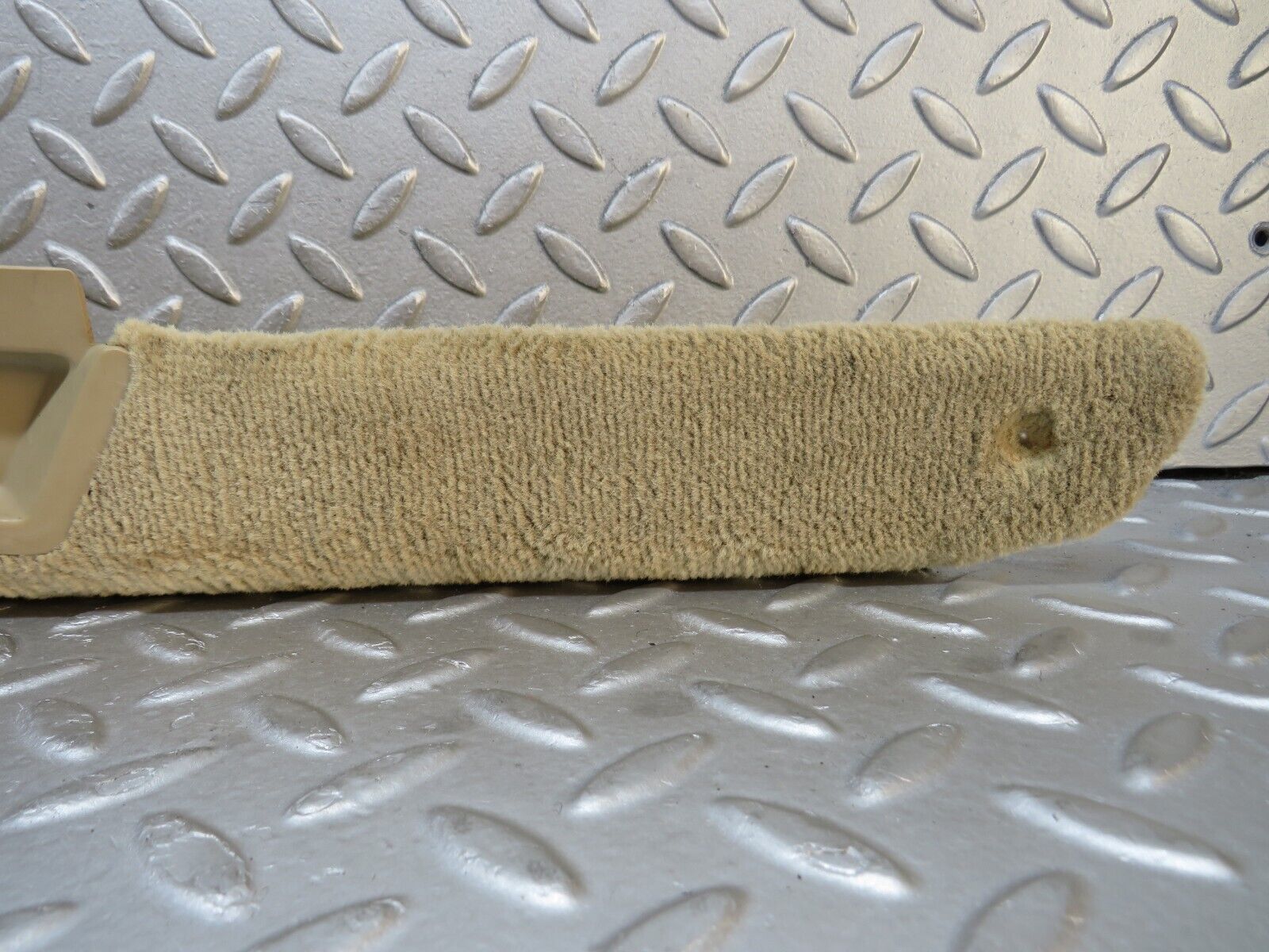 38284 Mercedes-Benz R129 280SL Coupe Right Door Sill Cover Beige 1296800235