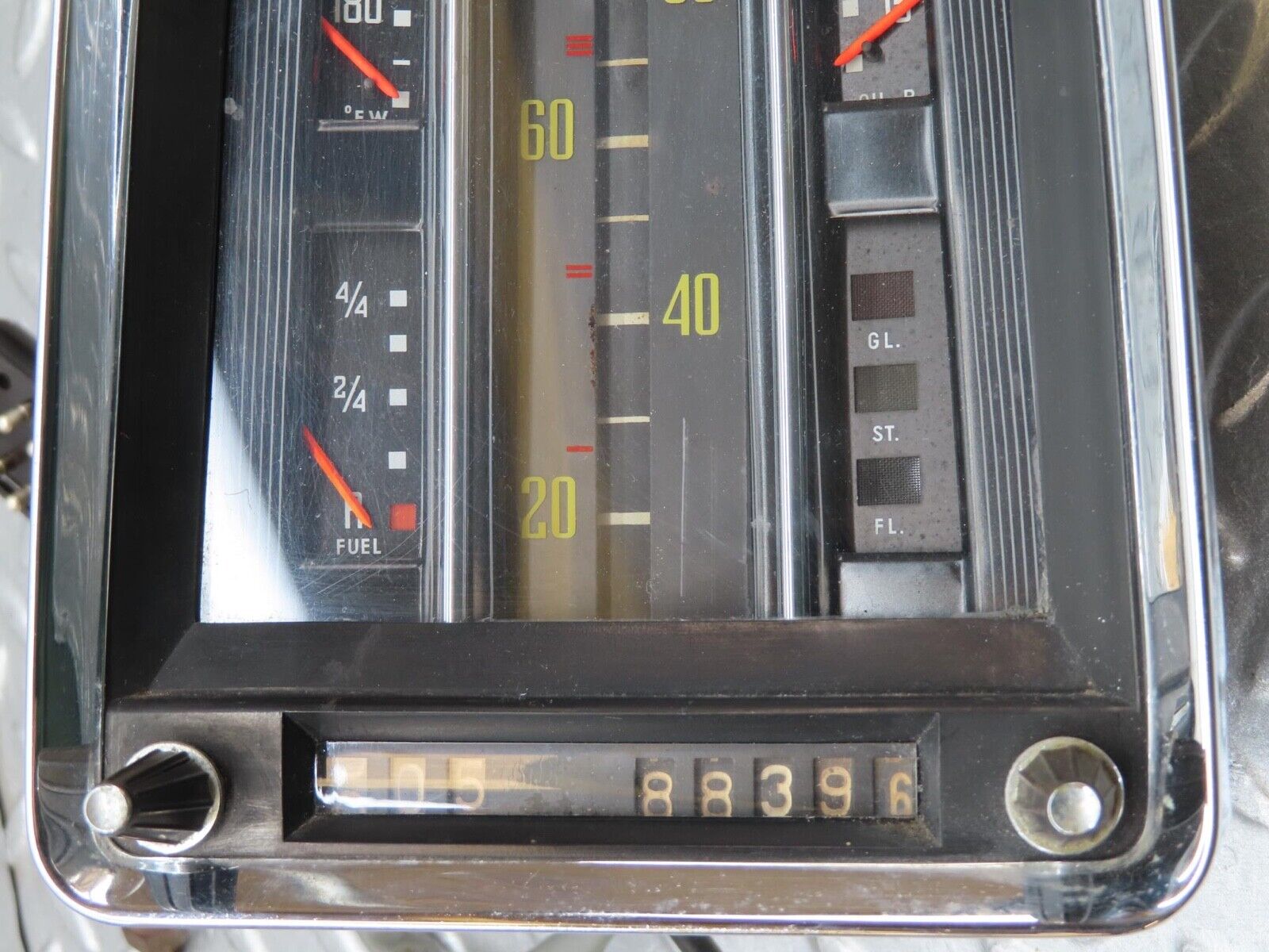 12760 Mercedes-Benz W111 220SE Instrument Cluster