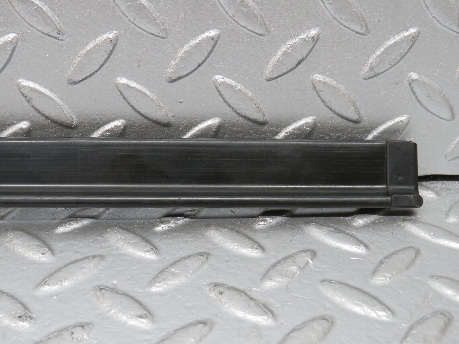 33891 Mercedes-Benz C123 230CE Coupe Front Right Seat Belt Runner 1239192620