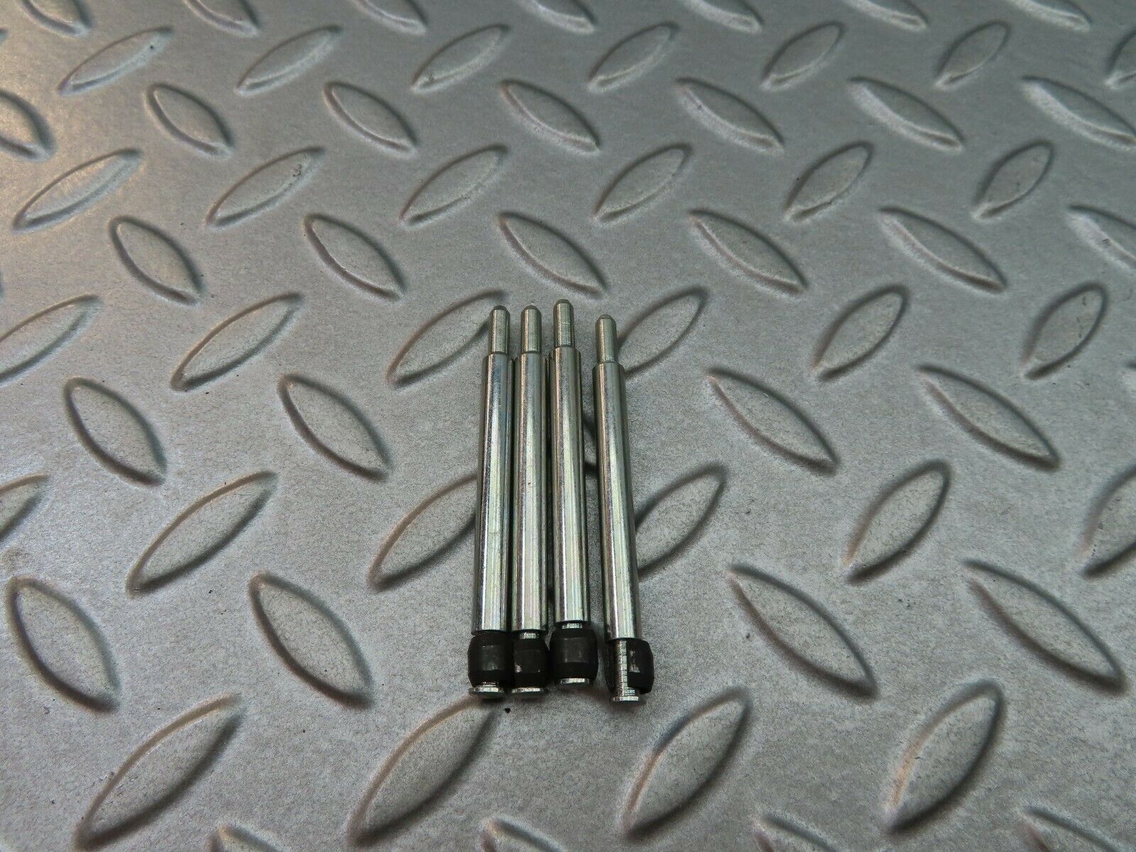 6006 Mercedes-Benz Rear Brake Pad Fitting Kit 107220048