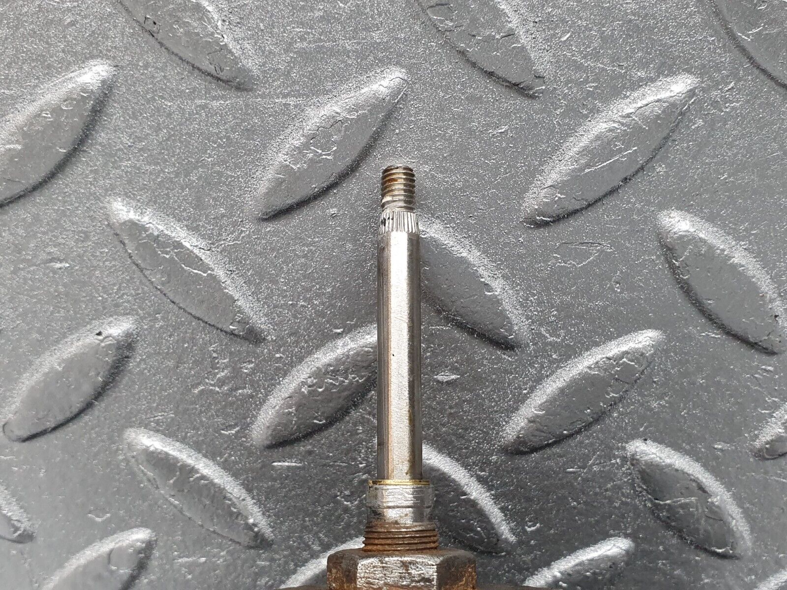 40950 Mercedes-Benz W126 300SE Right Headlight Wiper Motor 1268205242