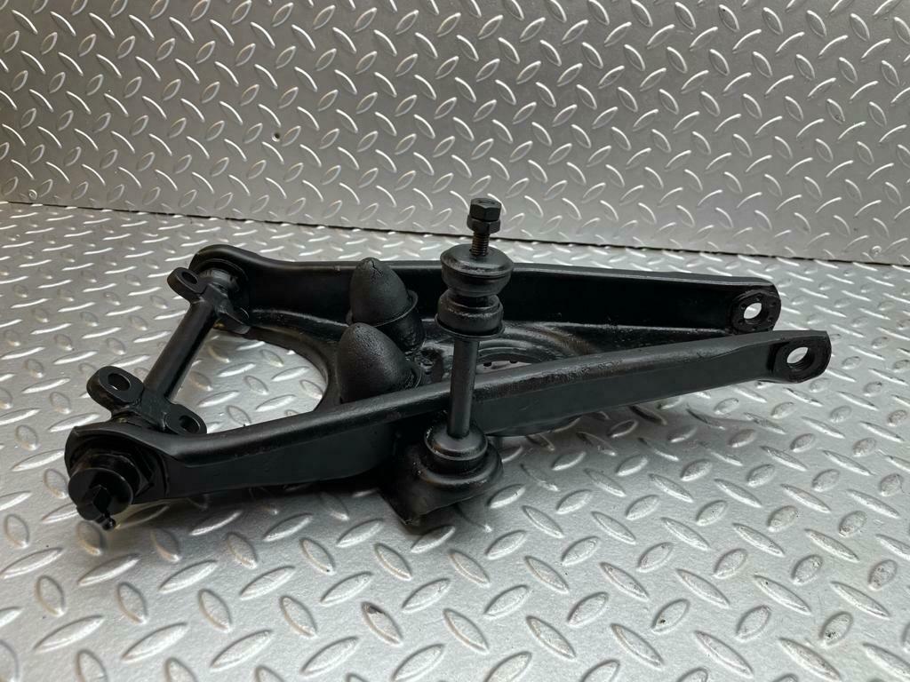 0126 Mercedes-Benz W120 PONTON Front Left Lower Control Arm