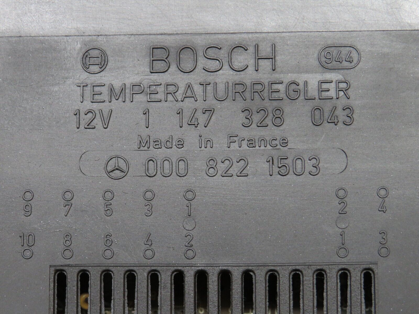 32409 Mercedes-Benz S124 300TE Comfort Control Unit 0008221503 1147328043