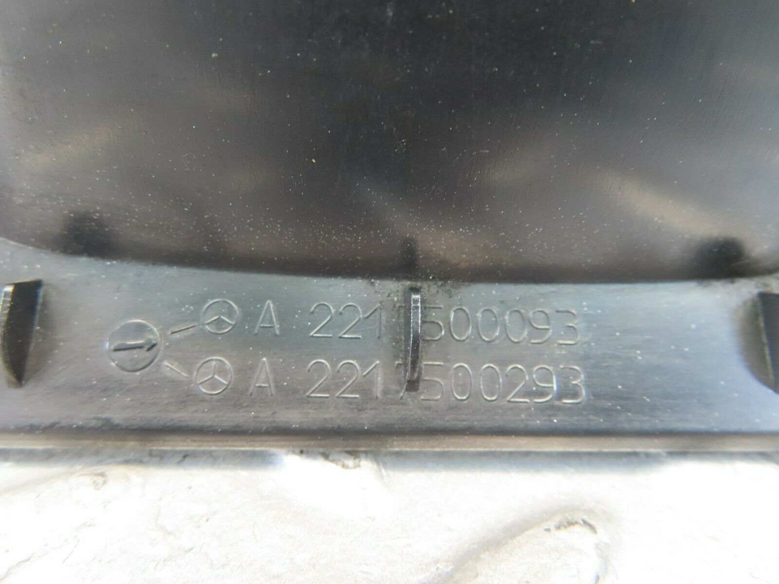 11160 Mercedes-Benz W221 S320 Trunk Cover Trim 221500093