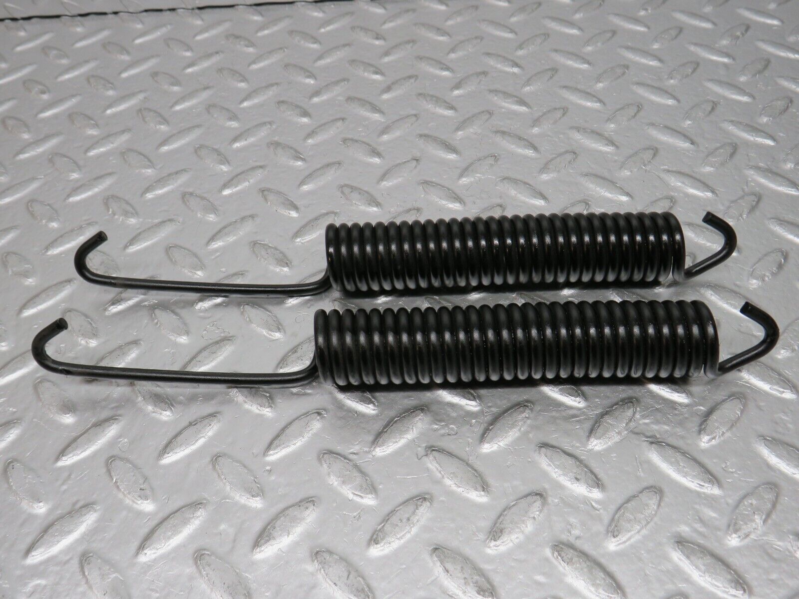 0733 Mercedes-Benz C107 350SLC Coupe Coupe Bonnet Hinge Spring Pair