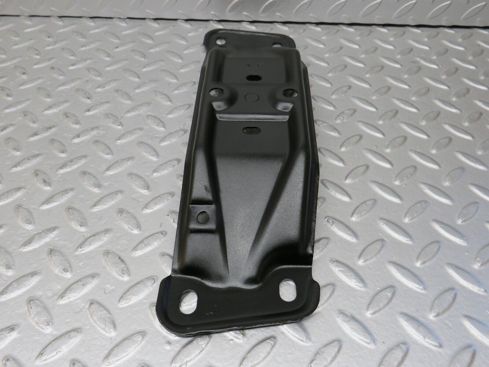 34602 Mercedes-Benz C126 380SEC Coupe Gearbox Mount Bracket