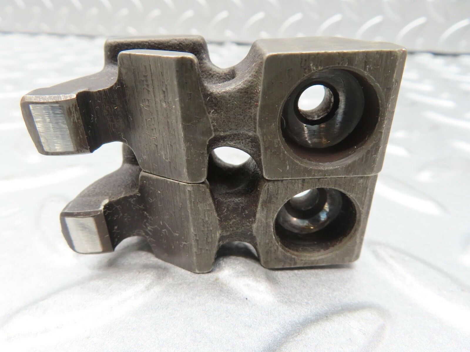 16745 Mercedes-Benz C107 380SLC Valve Rocker Arm