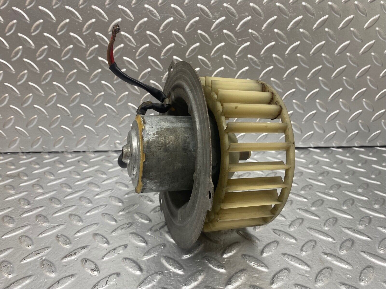 7447 Mercedes-Benz W116 450SE Heater Blower Motor