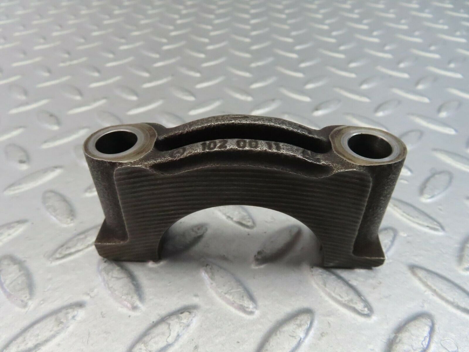 10130 Mercedes-Benz C123 230CE Coupe Crankshaft Bearing Holder Block 1020011