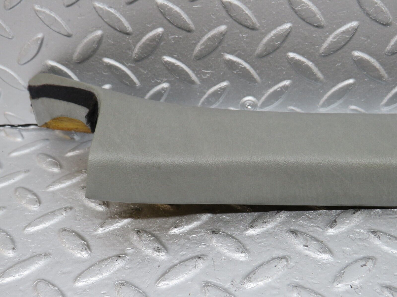 36059 Mercedes-Benz W126 420SE A Pillar Interior Cover Right Side Grey