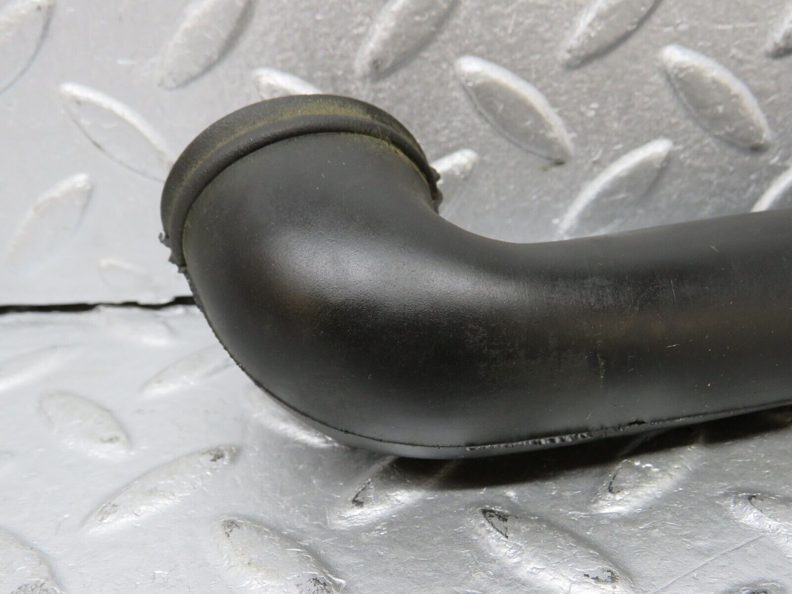 39692 Mercedes-Benz R129 320SL Coupe Heater Drain Pipe 1296280169