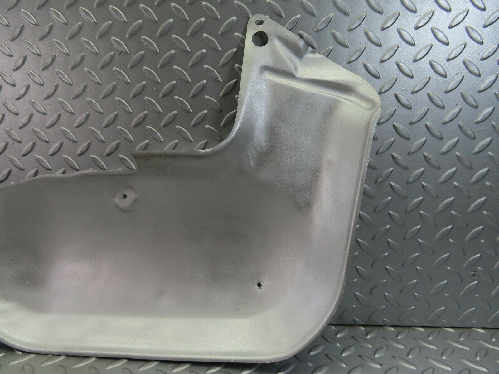 7678 Mercedes-Benz S123 230TE Wagon Exhaust Heat Shield