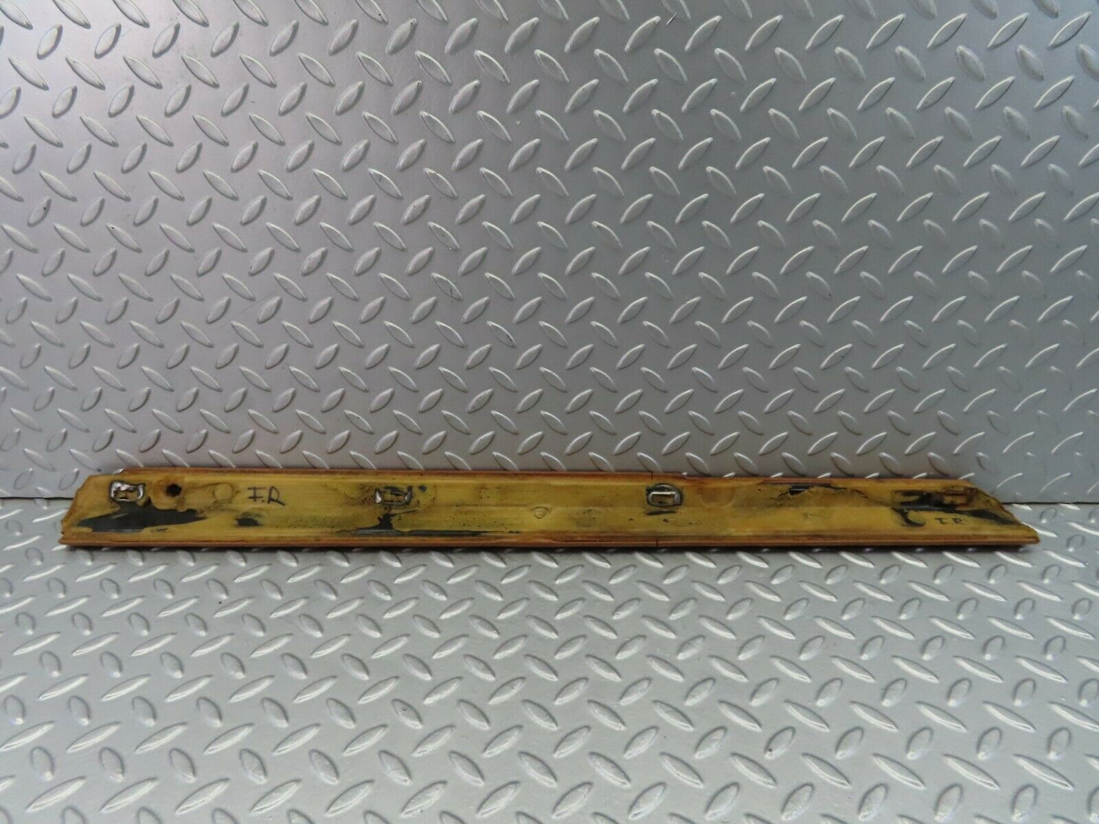 7838 Mercedes-Benz W115 220D Front Right Upper Door Panel