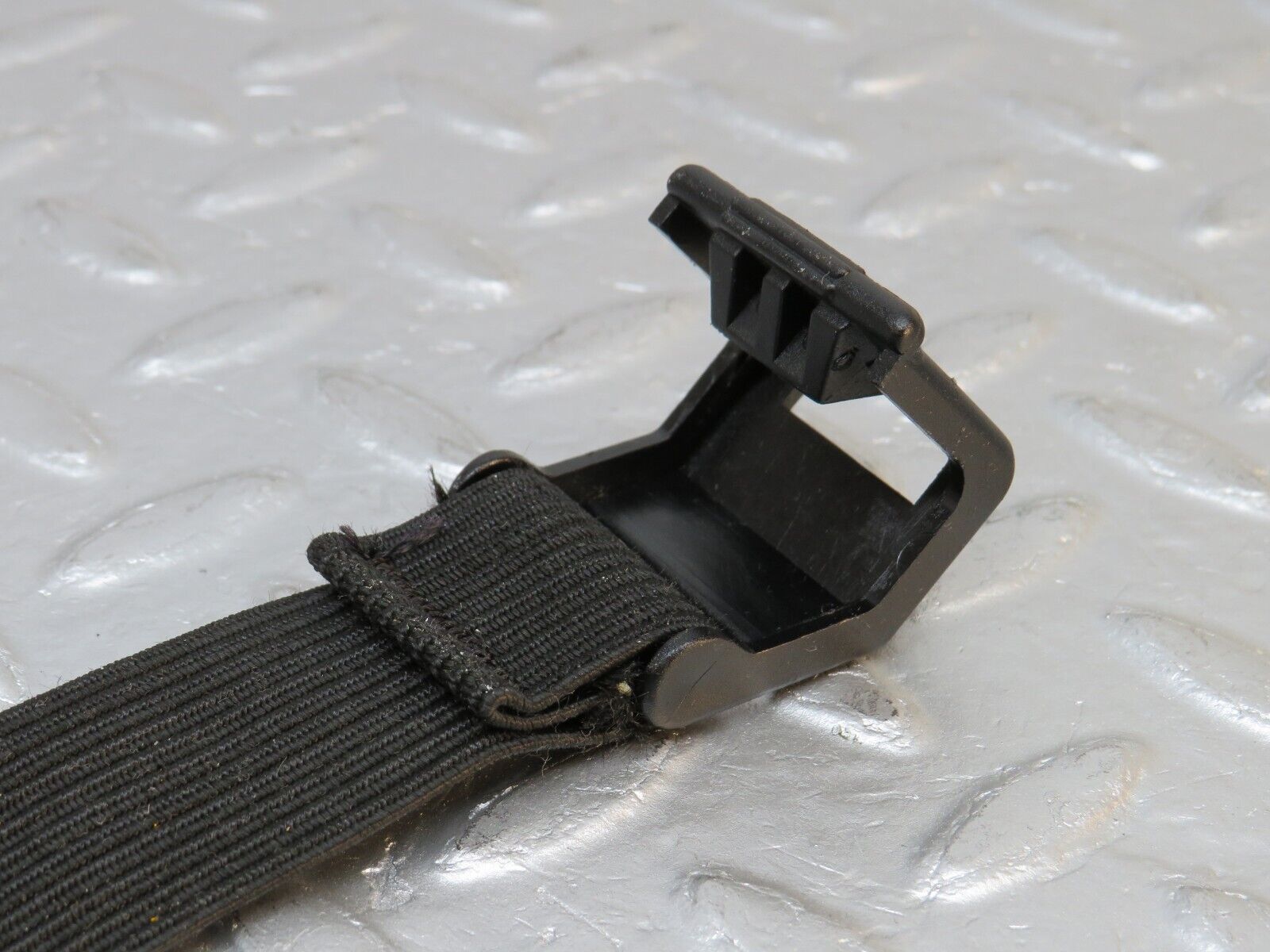 38251 Mercedes-Benz R129 280SL Coupe Wind Deflector Cover Right 1298600210