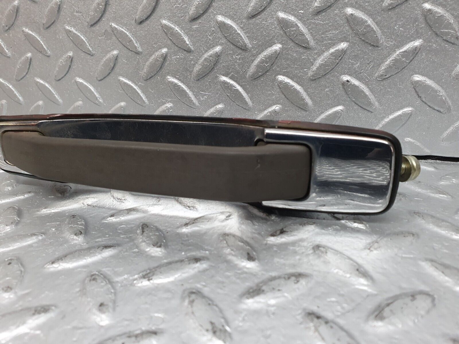 41081 Mercedes-Benz W126 300SE Rear Right Exterior Door Handle