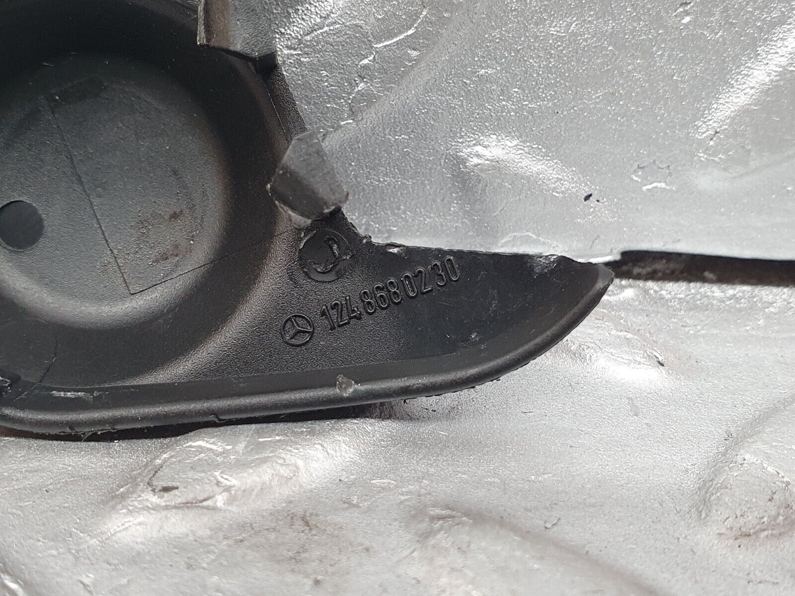 41252 Mercedes-Benz W126 300SE Seat Belt Cover Pair 1248680230