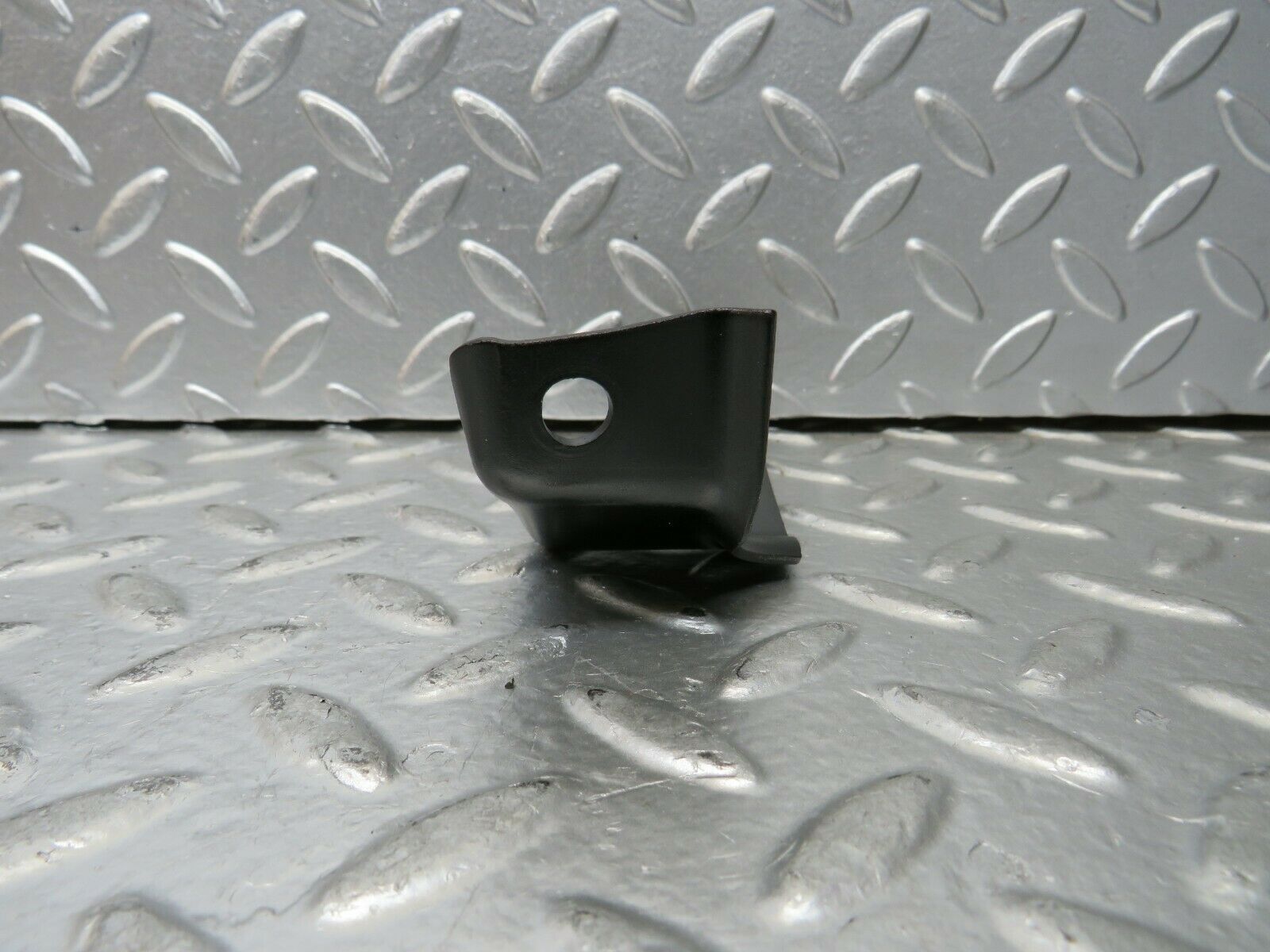 23401 Mercedes-Benz W116 350SE Throttle Linkage