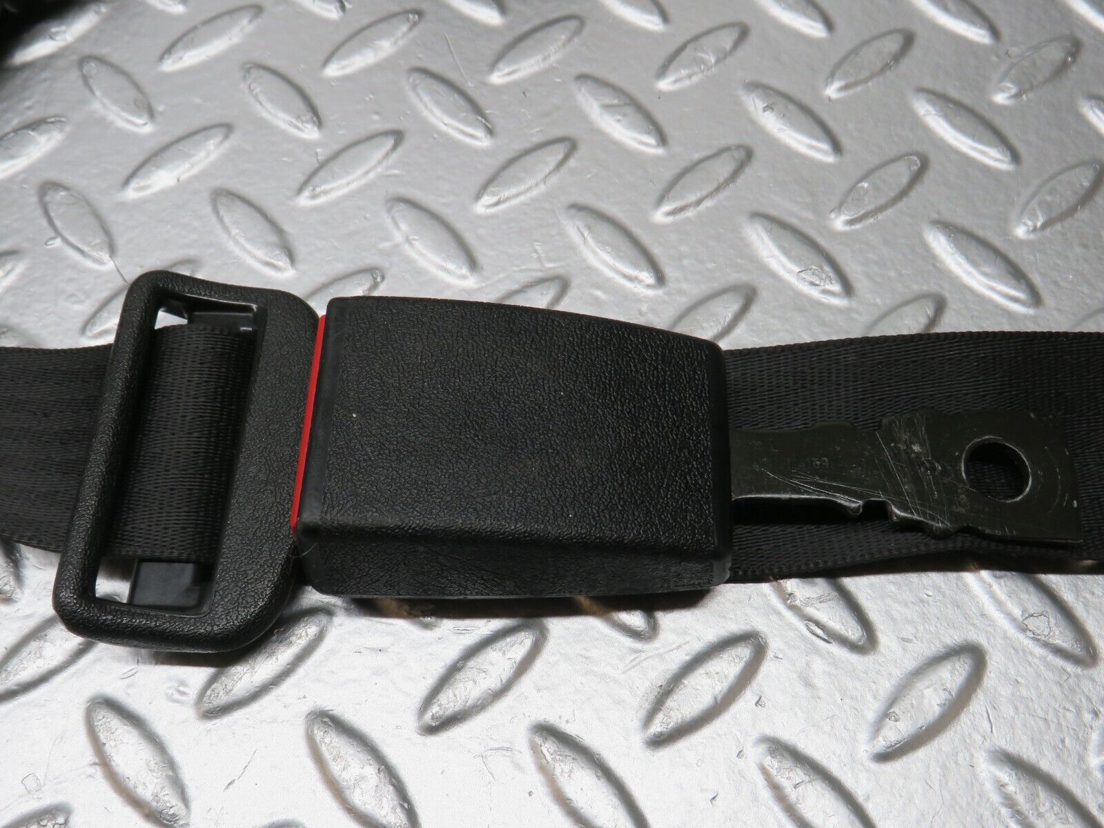 25636 Mercedes-Benz W123 200 Front Left Seat Belt With Buckle 1238602586