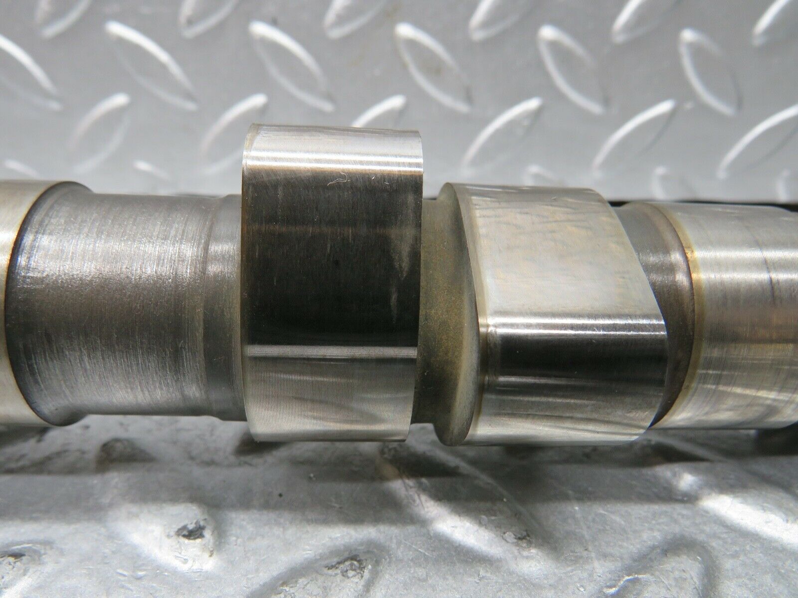 21754 Mercedes-Benz W126 300SE Camshaft