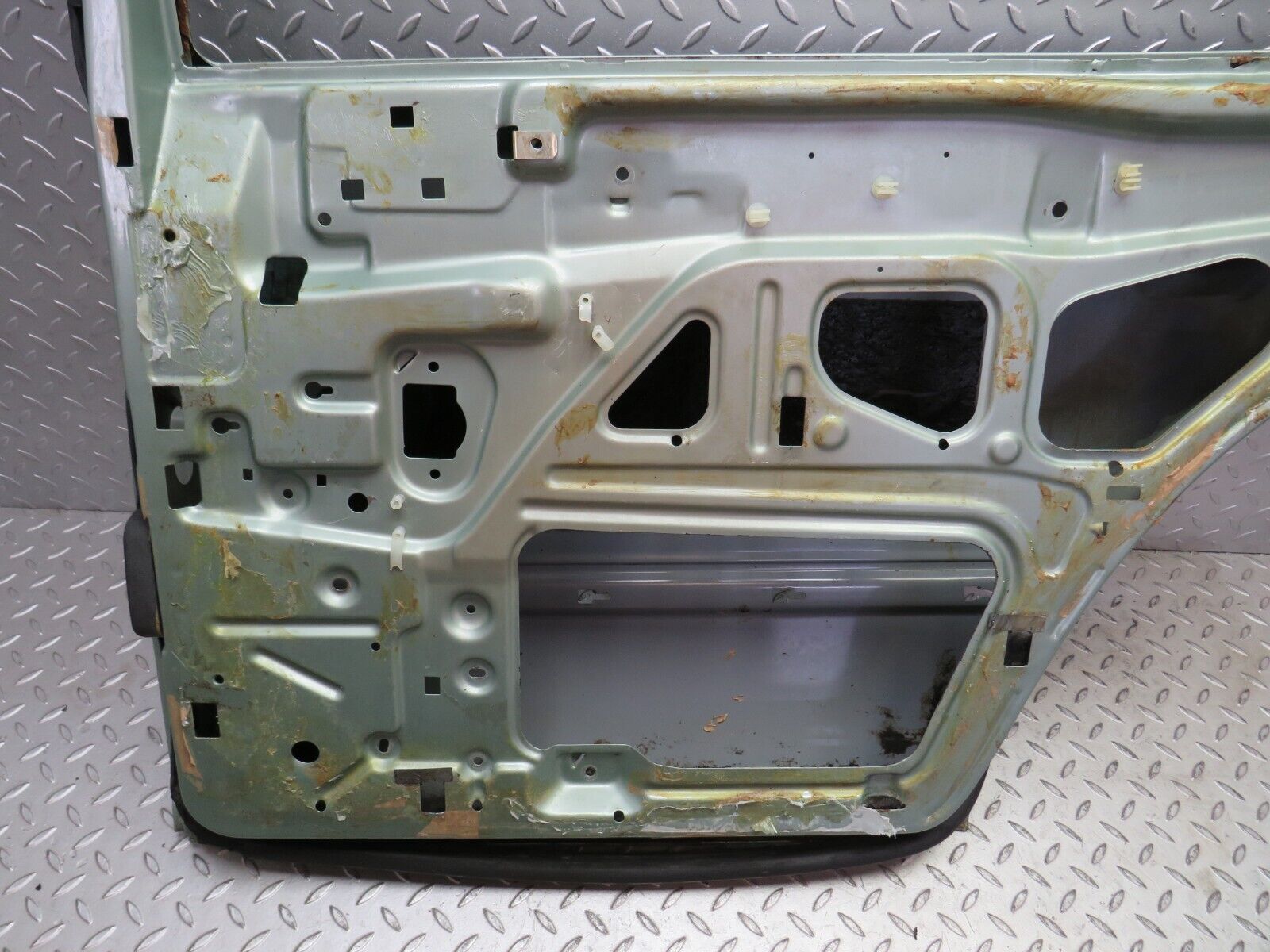 34241 Mercedes-Benz W124 260E Rear Right Door