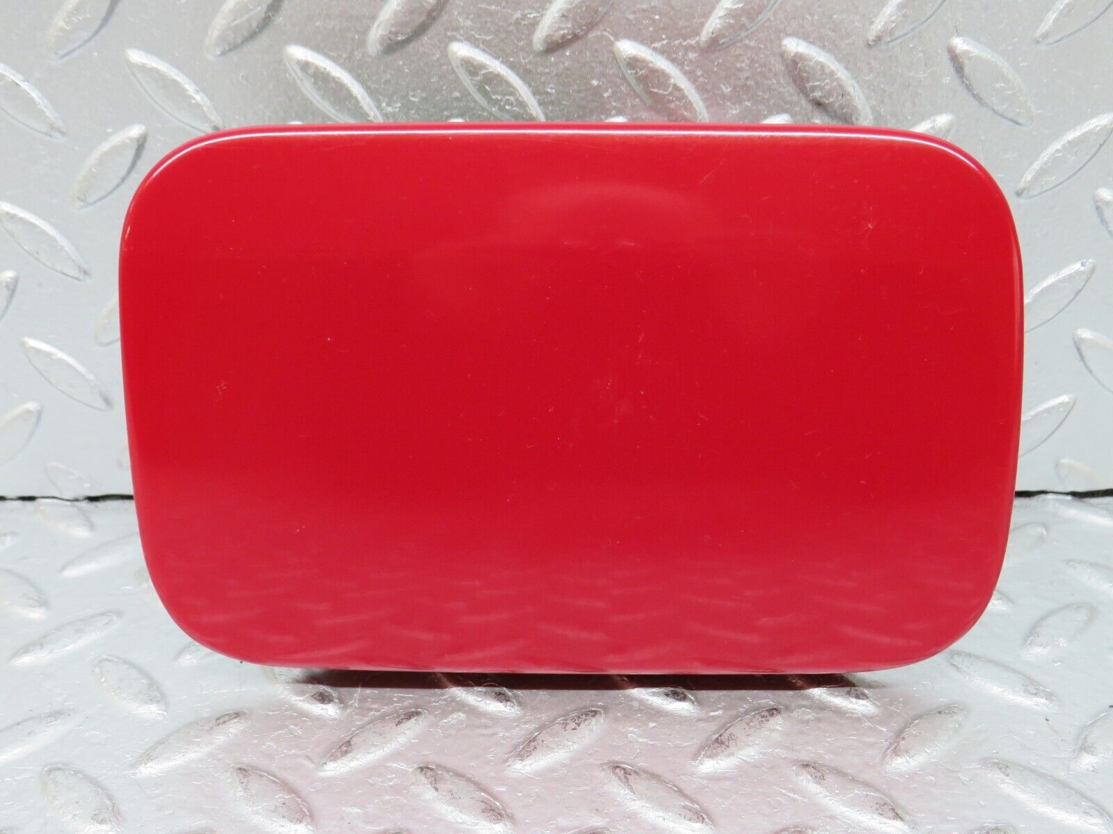 33272 Mercedes-Benz W202 C180 Fuel Tank Flap Cap 2015842939