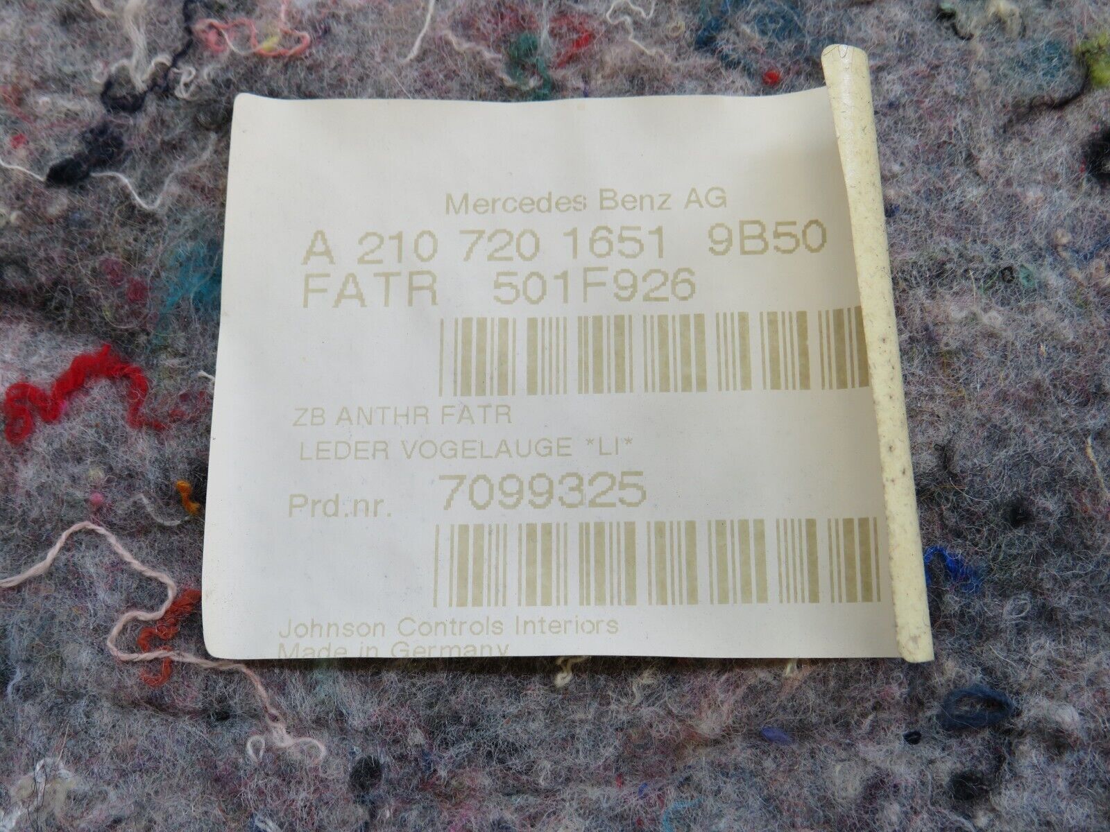 34730 Mercedes-Benz W210 320E Front Right Door Card 2107201651