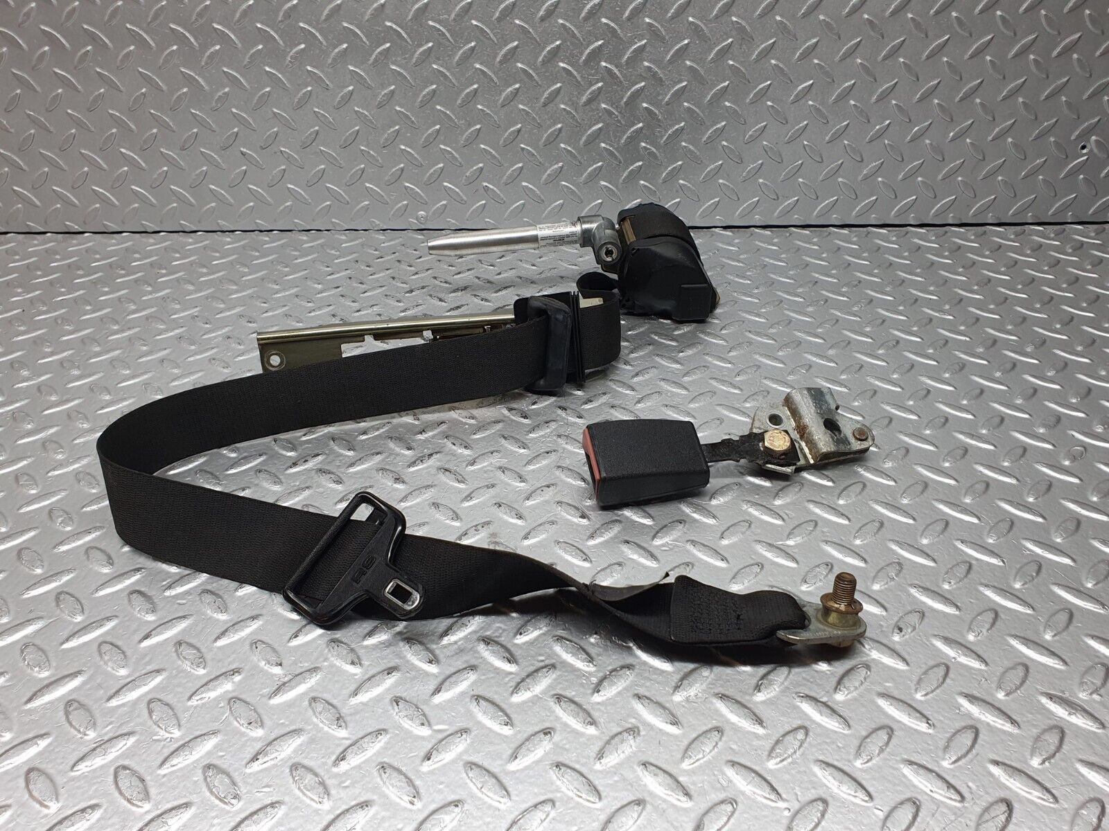 41269 Mercedes-Benz W126 300SE Front Left Seat Belt With Buckle 1268603986