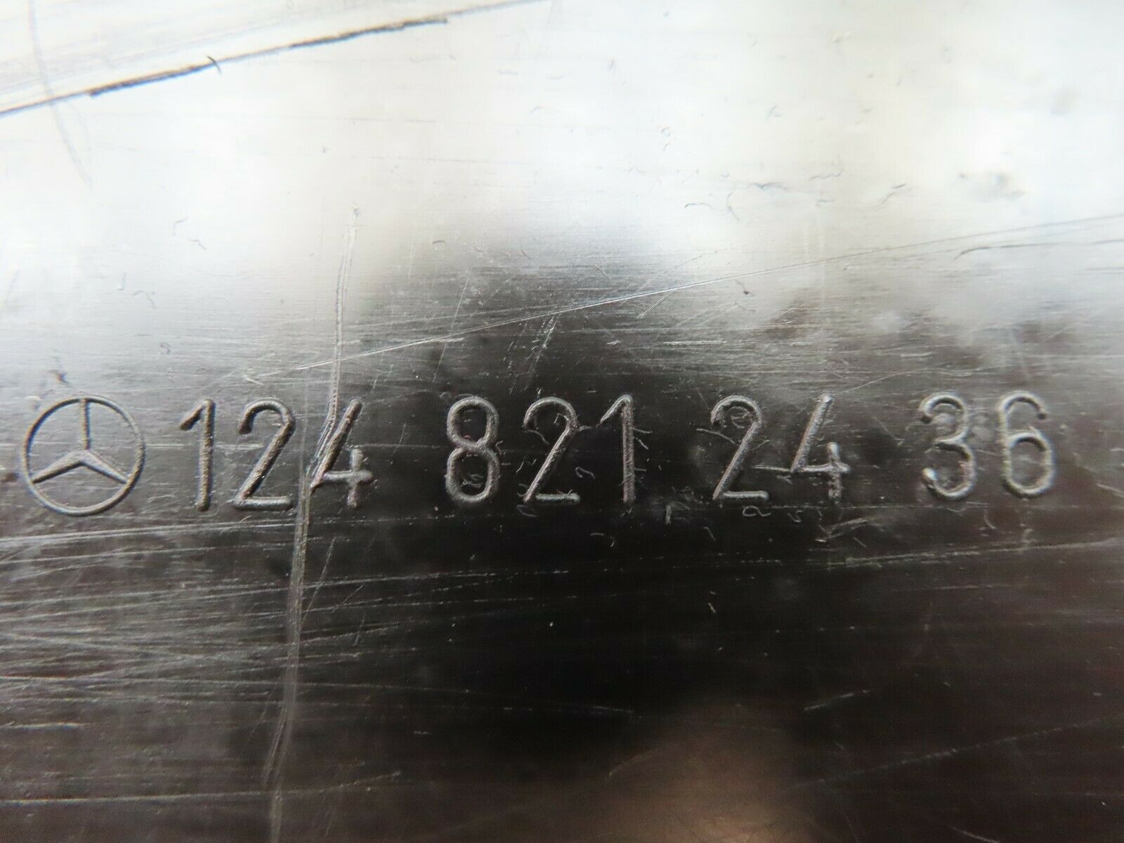 5529 Mercedes-Benz W124 230E Front Right Wiring Cover 1248212436