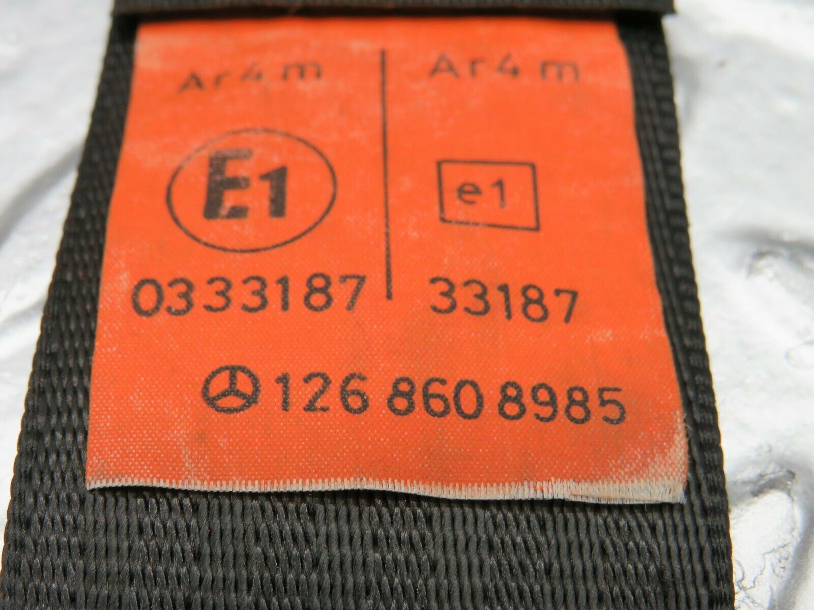 24059 Mercedes-Benz W123 280E Rear Seat Belt 1268608985