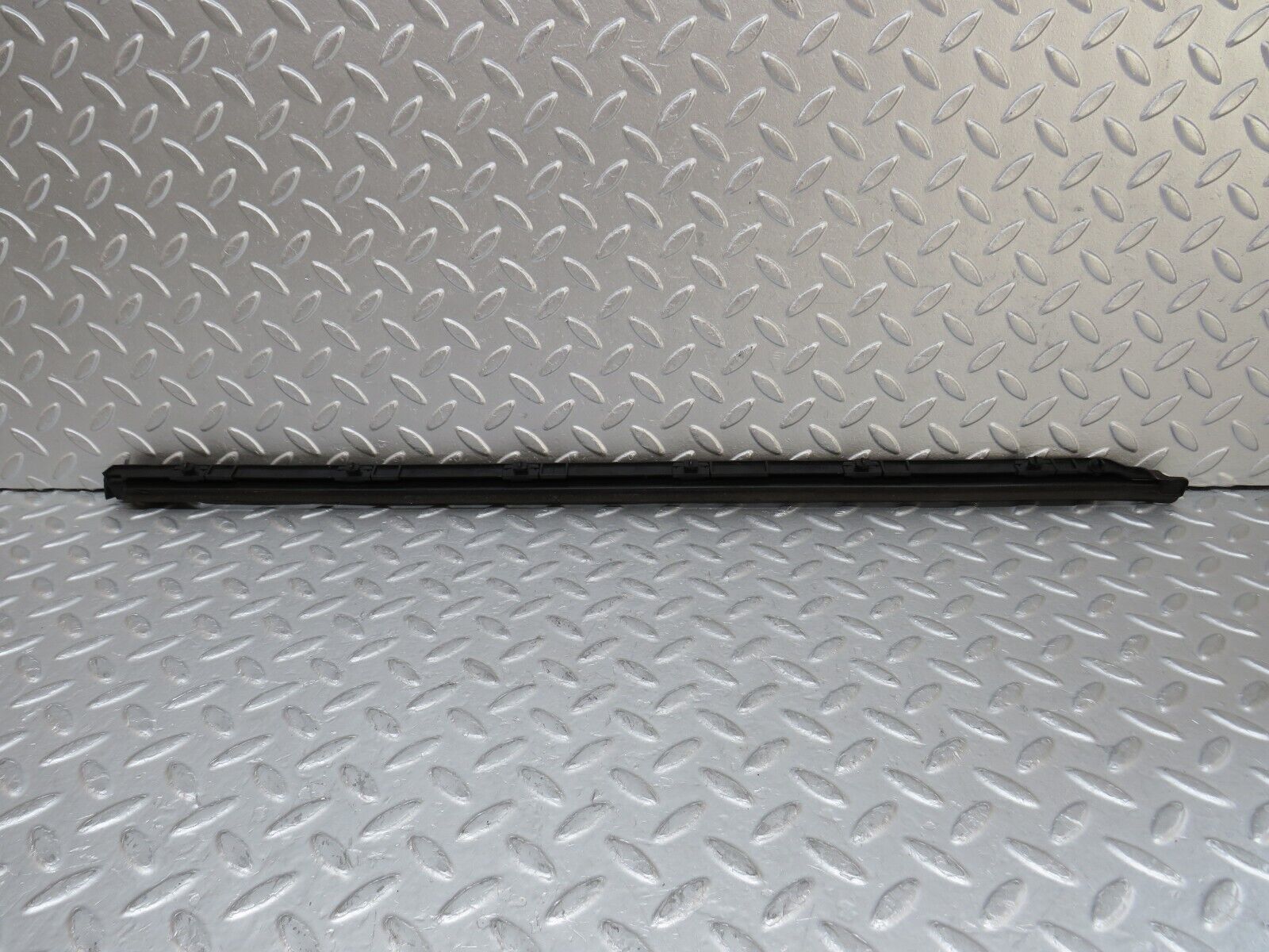 35259 Mercedes-Benz W221 Rear Left Door Lower Seal Trim 2216900362