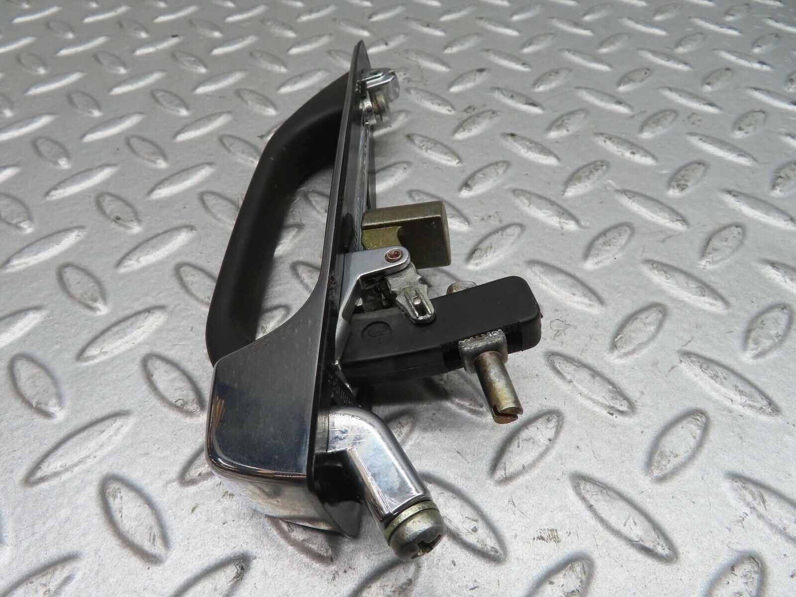 13865 Mercedes-Benz W123 200 Exterior Chrome Door Handle Rear 1237600359