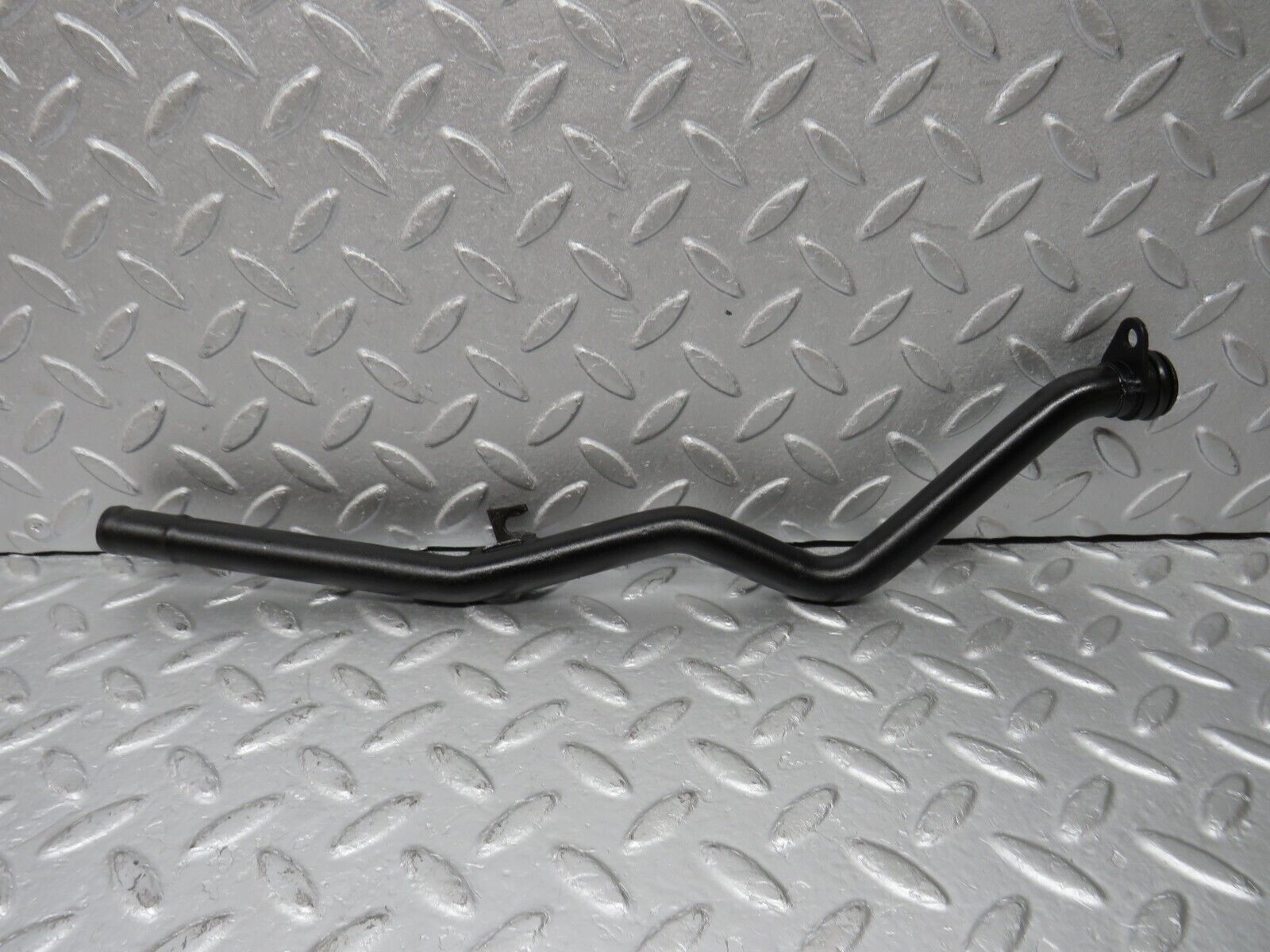 38149 Mercedes-Benz A124 320E Cabriolet Coolant Pipe