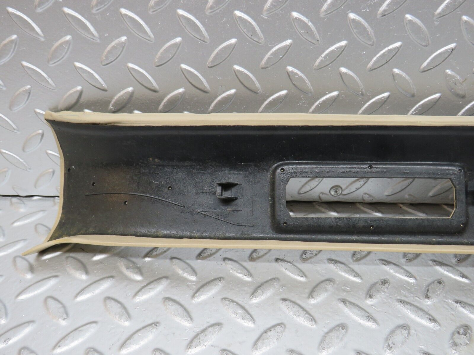 27535 Mercedes-Benz S124 300TE Wagon D Pillar Cover Right Side Beige 124692068