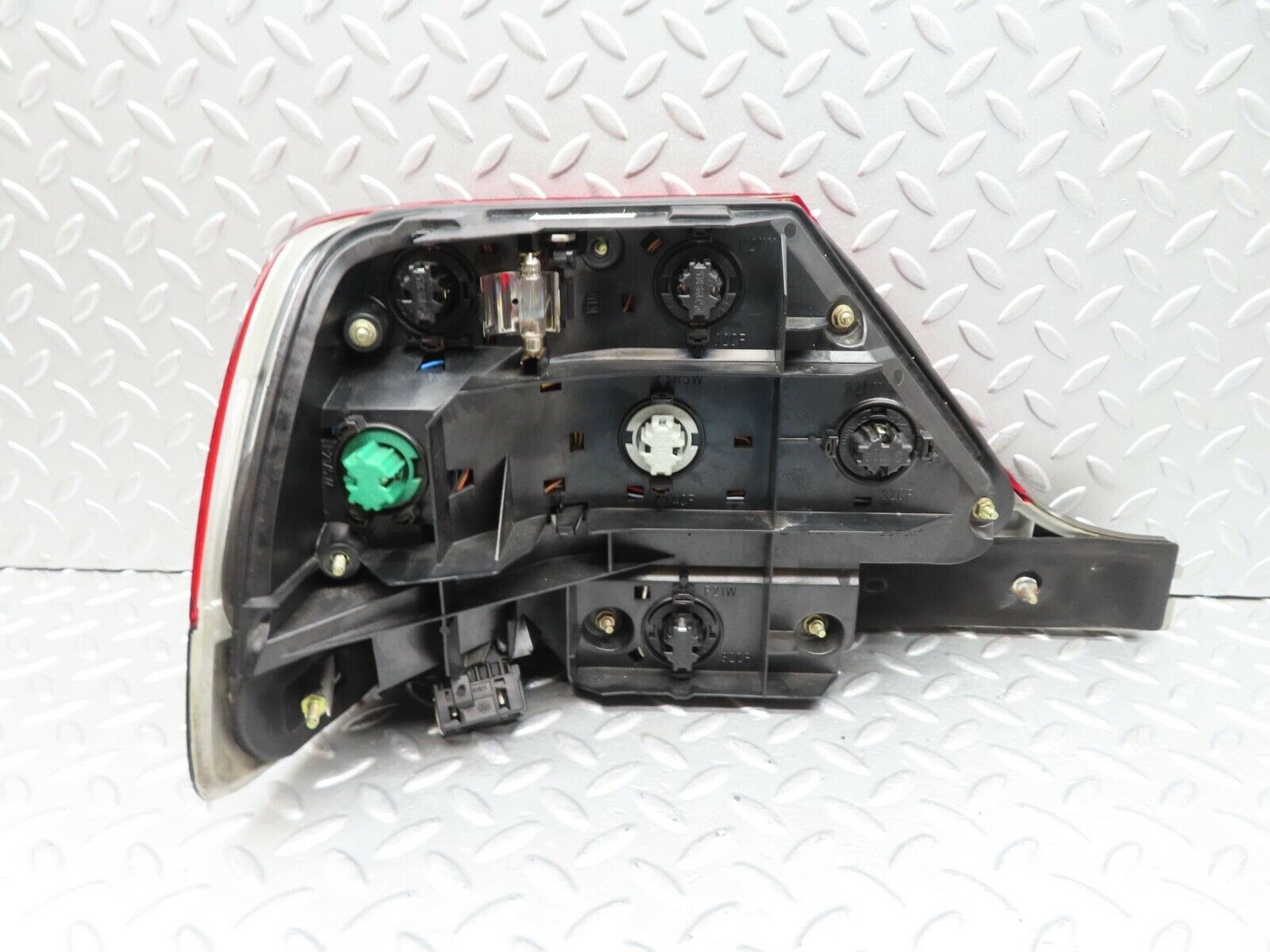 14913 Mercedes-Benz W140 S320 Tail Light Right Side