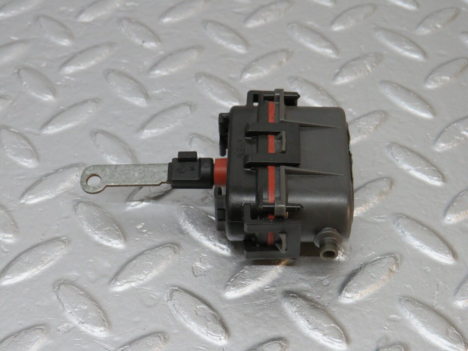 39738 Mercedes-Benz R129 320SL Coupe Heater Vacuum Actuator