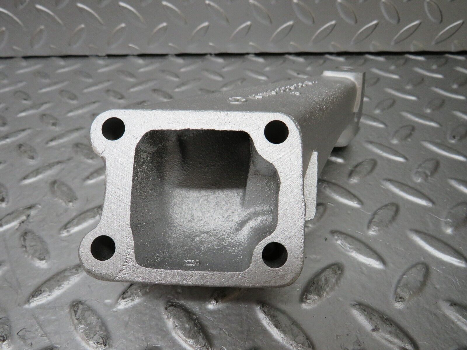 26237 Mercedes-Benz W116 450SE Engine Mount Bracket Left Side 1162232904